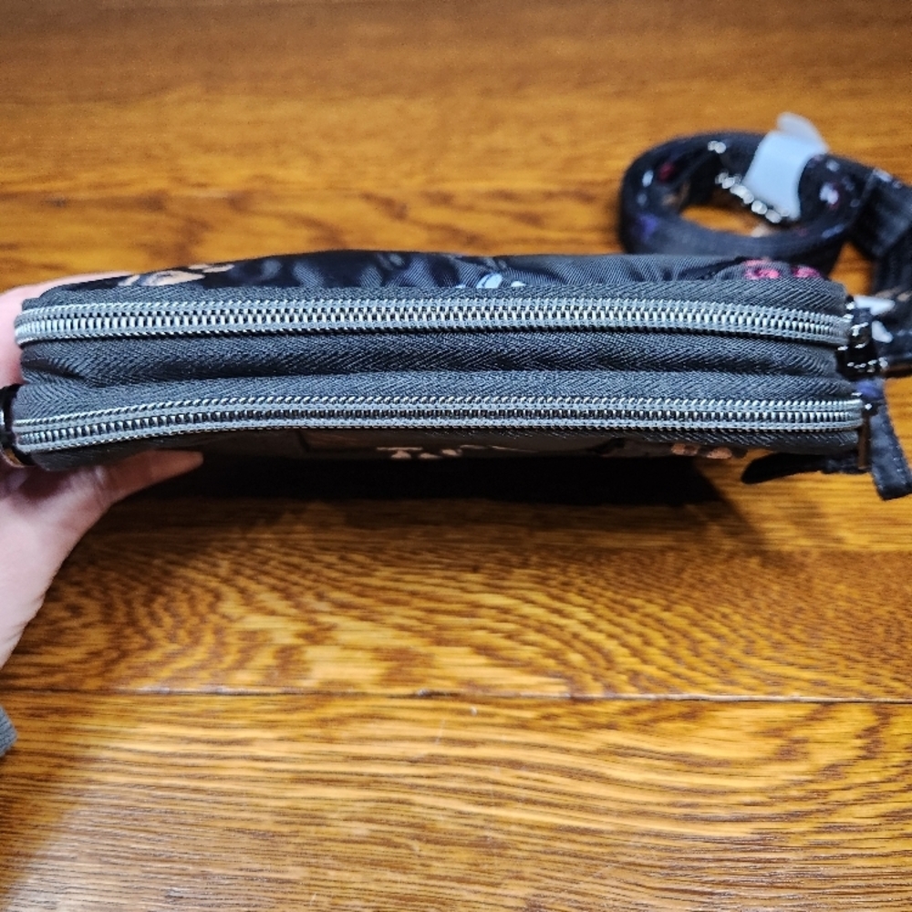 Lug Coupe SE Convertible Crossbody Bag Paws - Picture 5 of 8